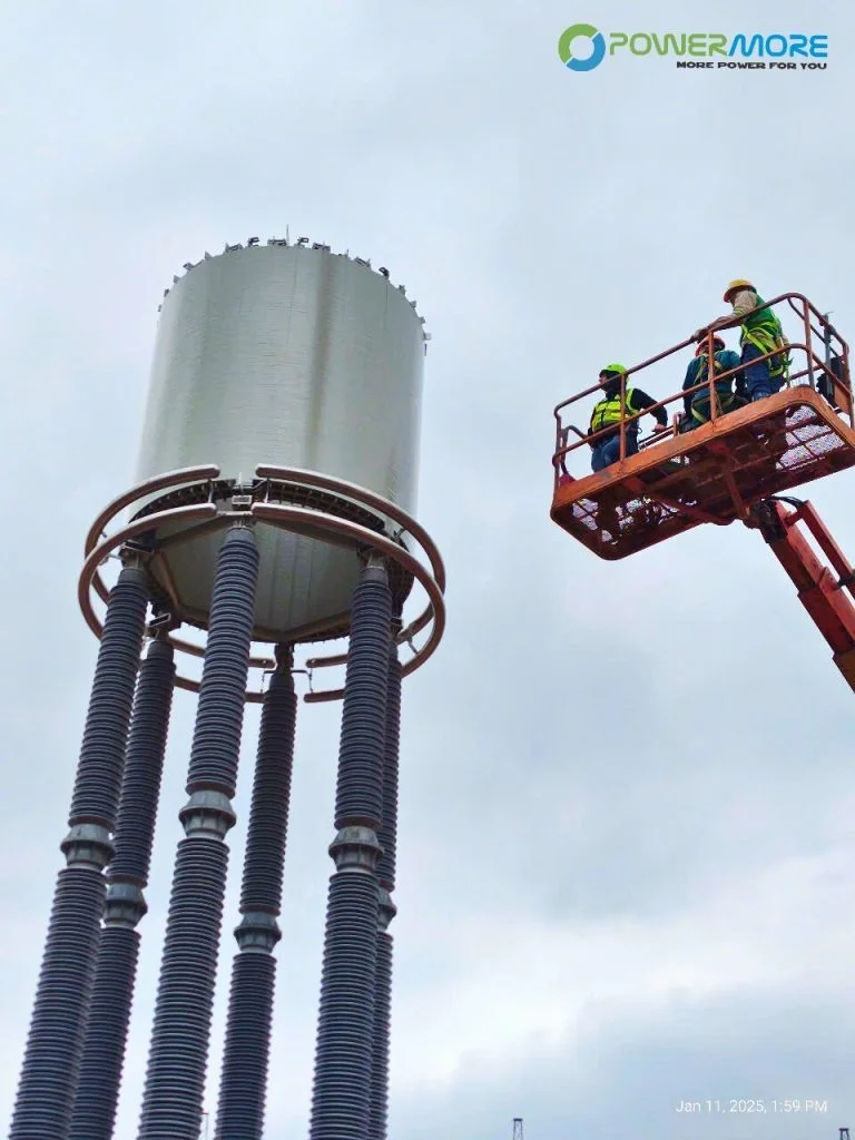 Đội ngũ kỹ thuật PowerMore tham gia lắp đặt và kiểm tra thiết bị kháng hạn dòng (CLR) 500kV tại Trạm biến áp Nhà máy Nhiệt điện Quảng Trạch 1