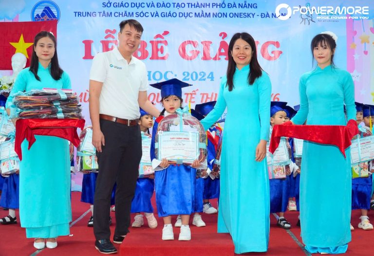 powermore-ho-tro-dong-phuc-cho-hoc-sinh-onesky-1
