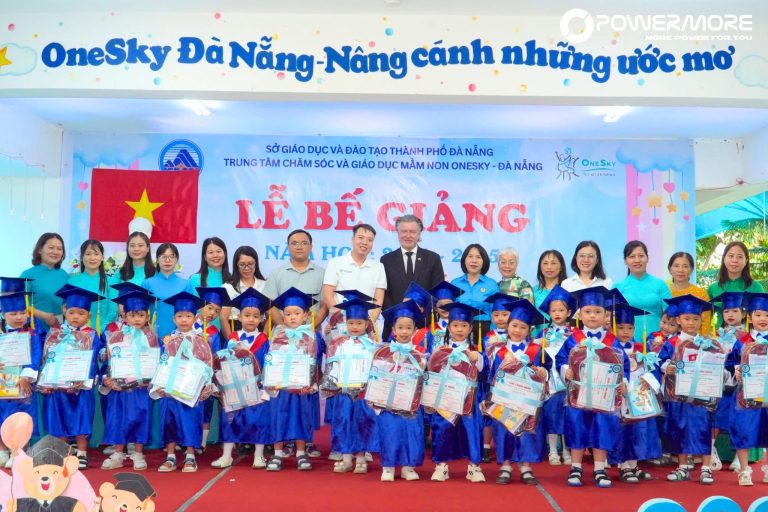powermore-ho-tro-dong-phuc-cho-hoc-sinh-onesky-5